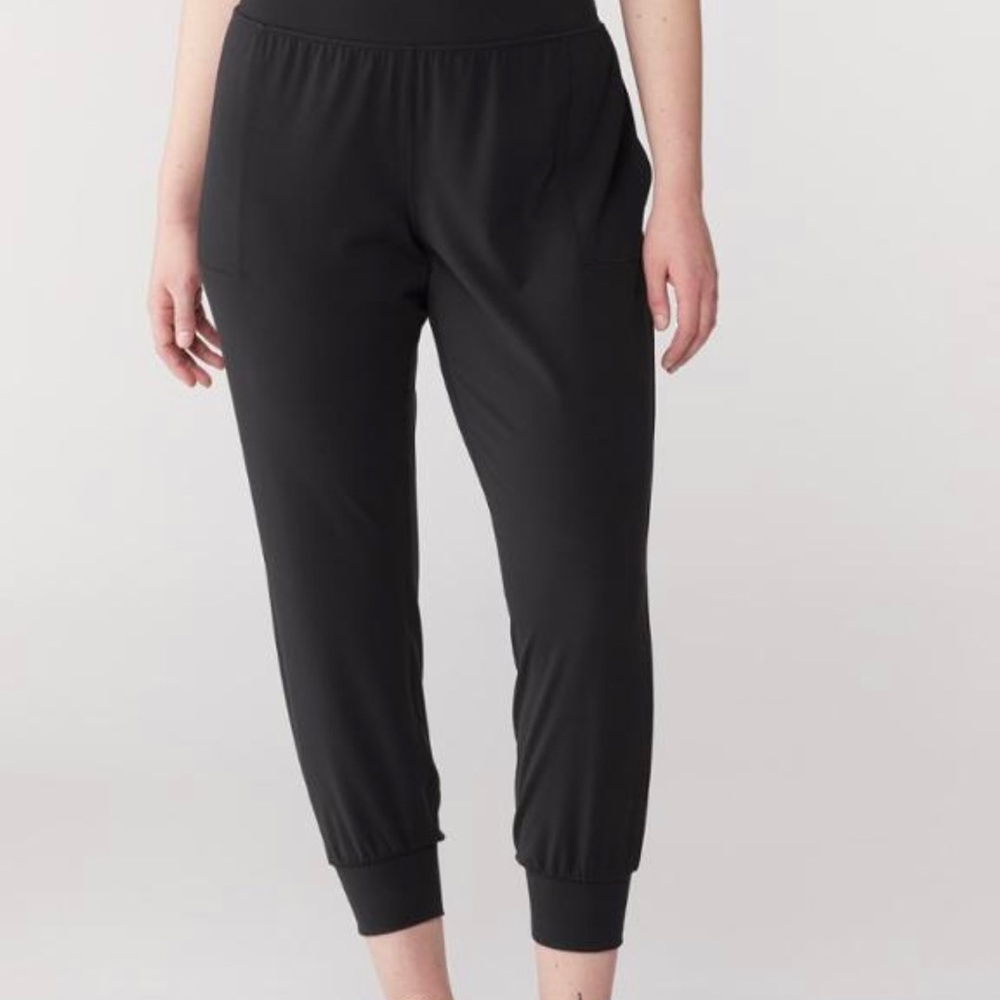 Athleta salutation jogger pants. Great condition.